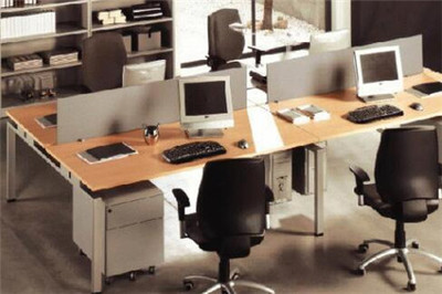 辦公桌電腦擺放風水與注意事項